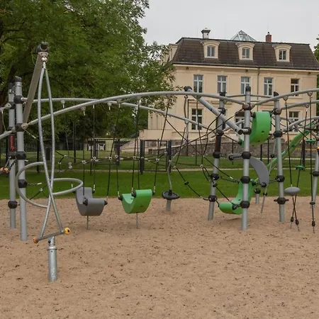 Familienhotel Schloss Leizen Bioverpflegung 4* Leizen