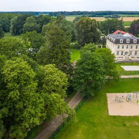 Familienhotel Schloss Leizen Bioverpflegung 4*