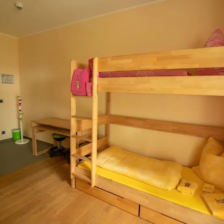 Hotel Familienhotel Schloss Leizen Bioverpflegung 4*