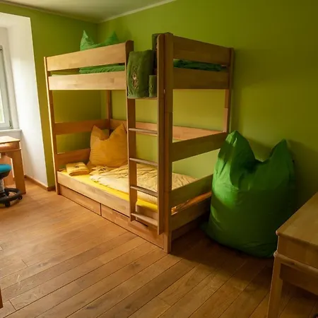 Familienhotel Schloss Leizen Bioverpflegung Hotel 4*