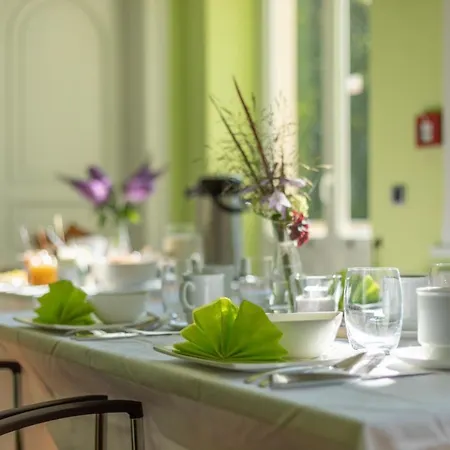 Hotel Familienhotel Schloss Leizen Bioverpflegung Leizen