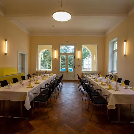 Familienhotel Schloss Leizen Bioverpflegung Hotel 4*