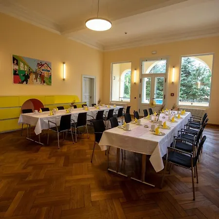 Hotel Familienhotel Schloss Leizen Bioverpflegung Leizen