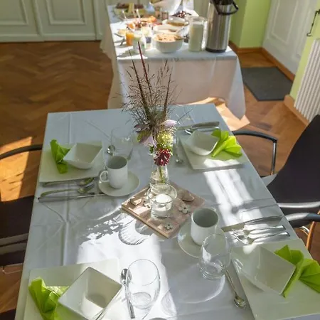 Familienhotel Schloss Leizen Bioverpflegung 4*