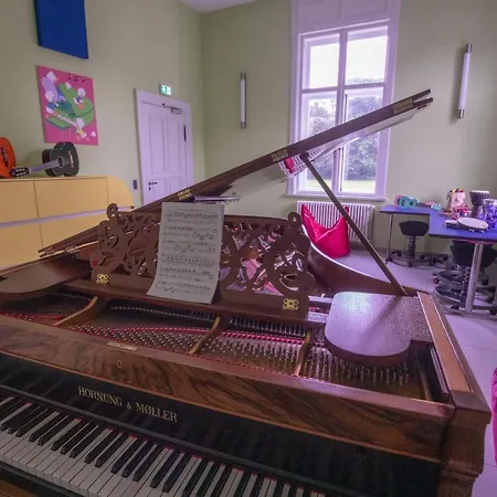 Familienhotel Schloss Leizen Bioverpflegung 4*