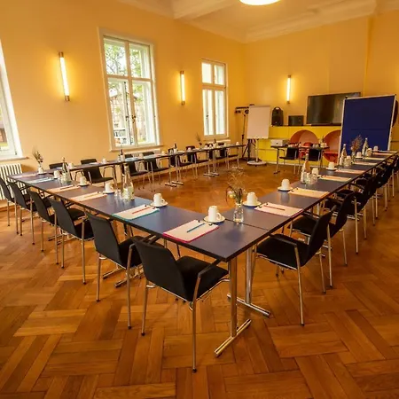 Familienhotel Schloss Leizen Bioverpflegung Hotel 4*