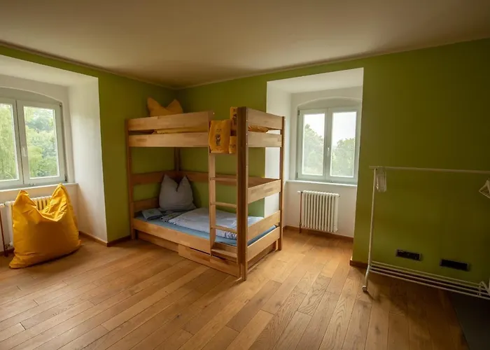 Hotel Familienhotel Schloss Leizen Bioverpflegung 4*