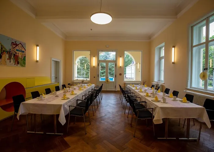Familienhotel Schloss Leizen Bioverpflegung Hotel 4*
