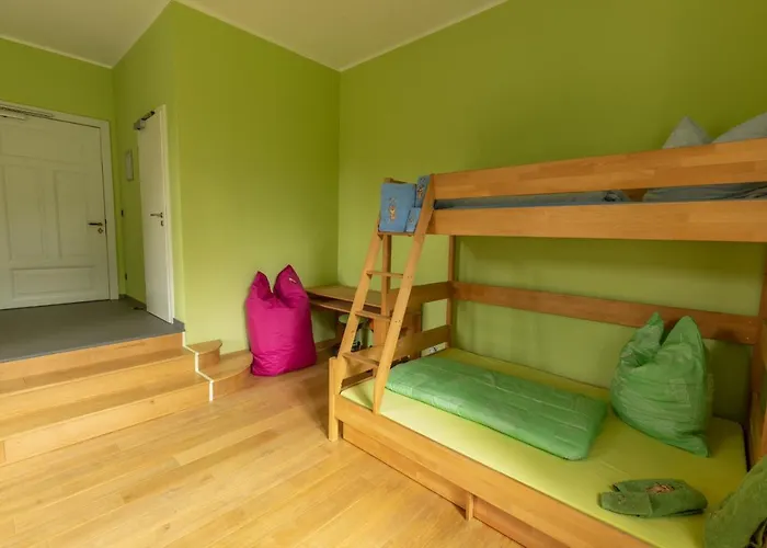 Familienhotel Schloss Leizen Bioverpflegung 4* Leizen