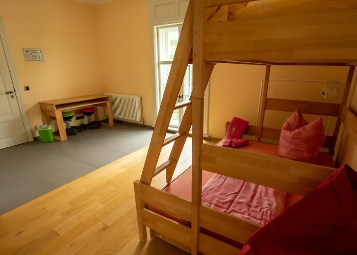 Familienhotel Schloss Leizen Bioverpflegung Hotel 4*