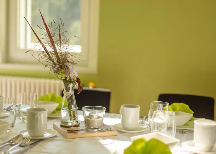 Hotel Familienhotel Schloss Leizen Bioverpflegung Leizen